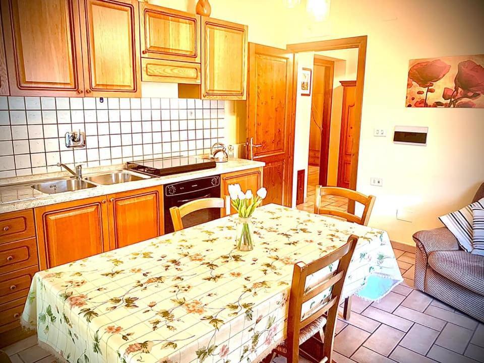Leonaerdo Guests House Panicale Quarto foto